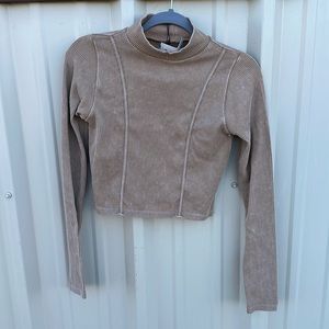 NWT Boutique Top sz M Slightly Cropped